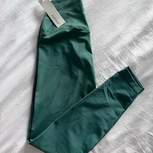 NWT Paragon Everyday Leggings